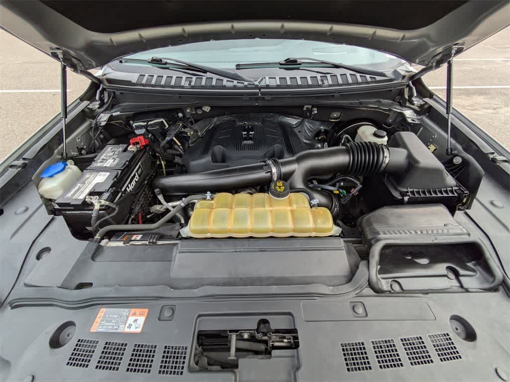 Thumbnail: 2020 Lincoln Navigator - 15