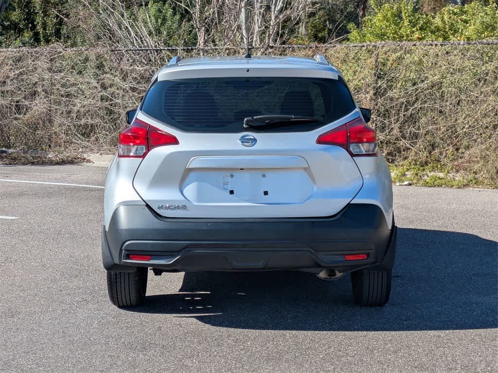 Thumbnail: 2018 Nissan Kicks - 4