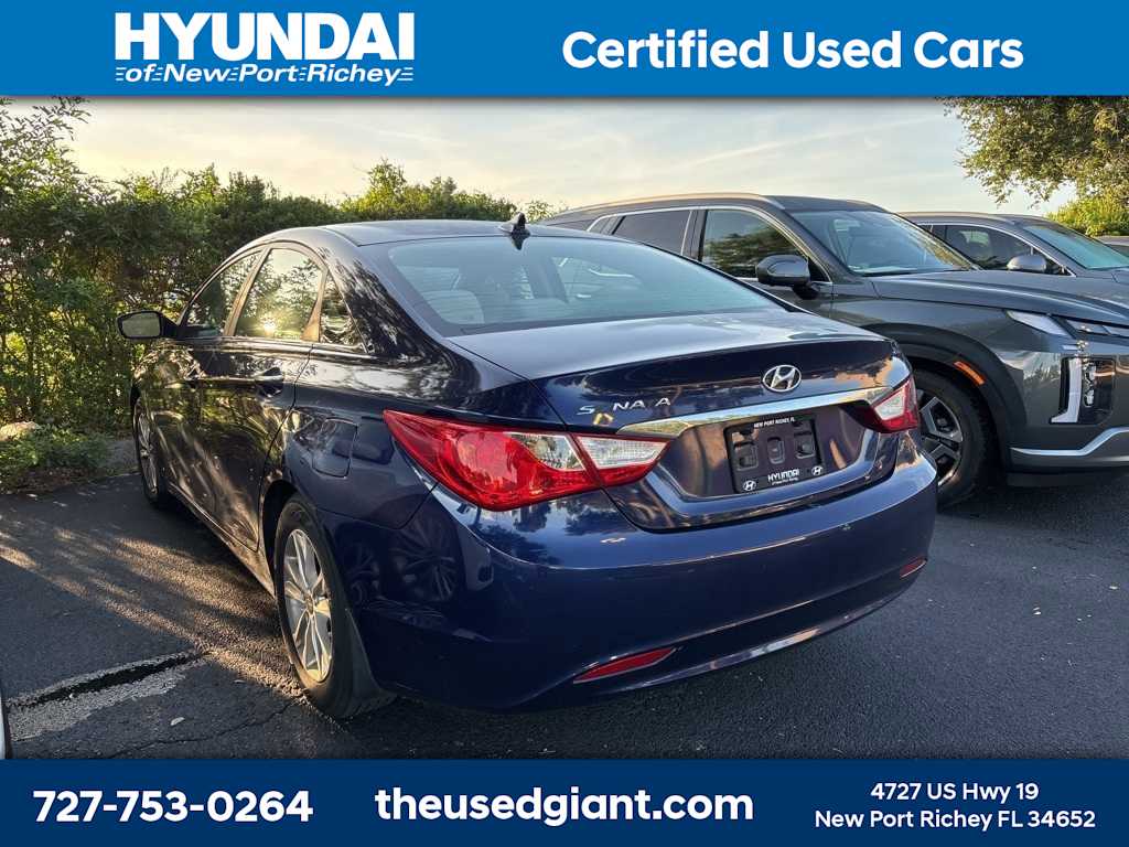 Thumbnail: 2011 Hyundai Sonata - 2