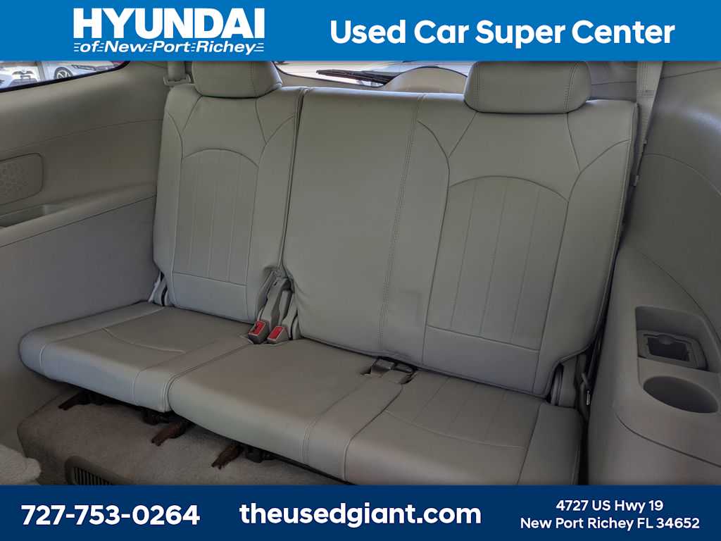 Thumbnail: 2011 Buick Enclave - 17