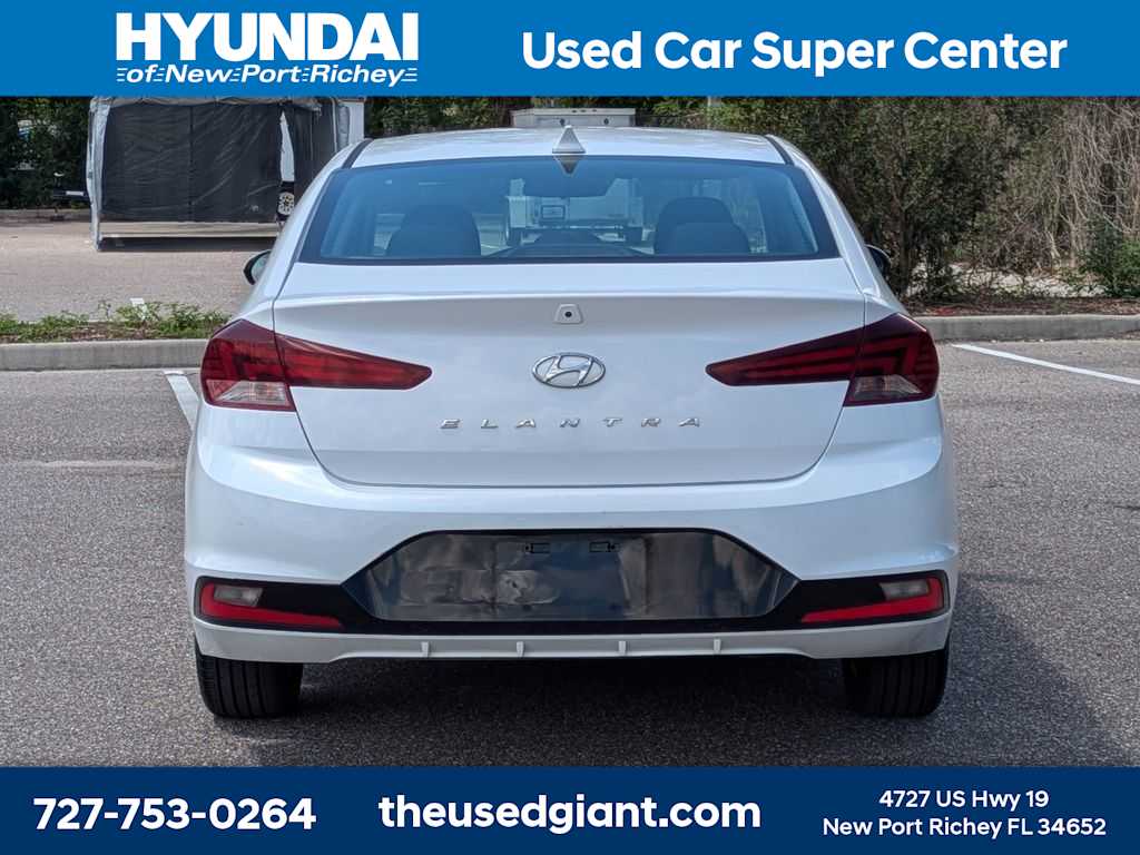 Thumbnail: 2020 Hyundai Elantra - 4