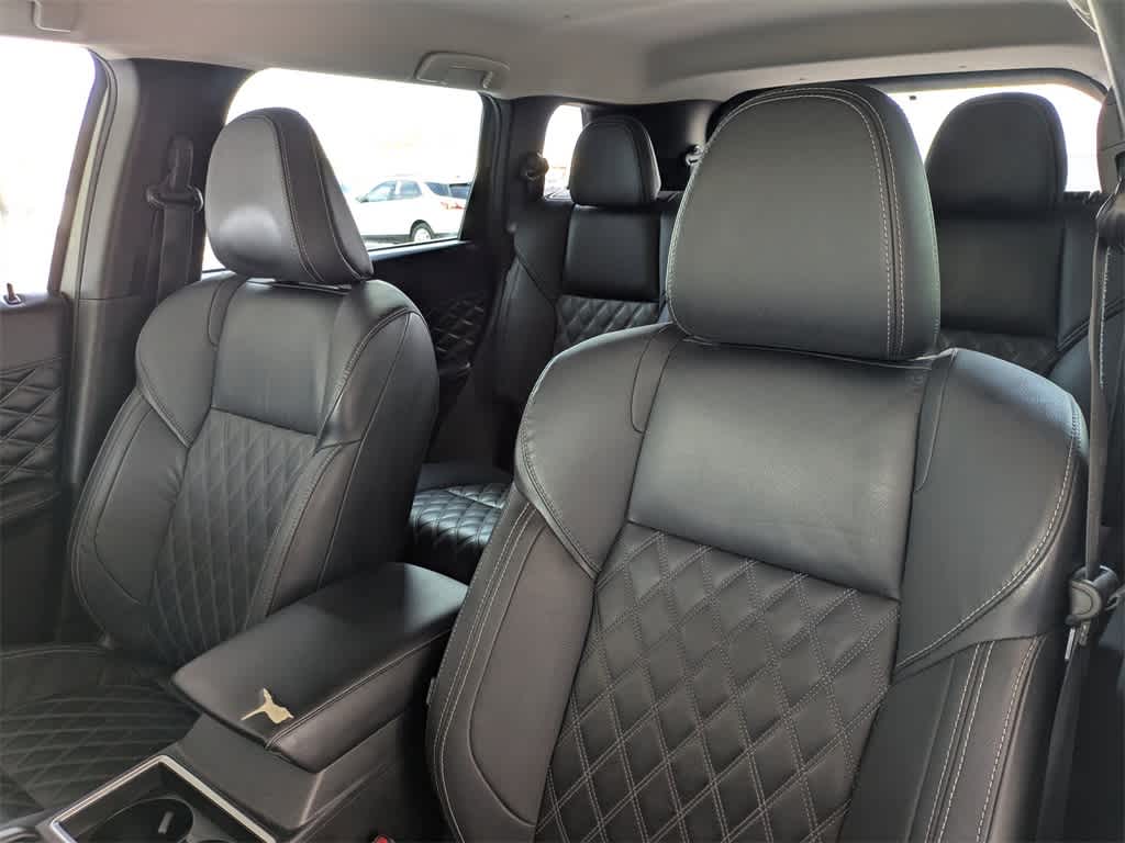 Thumbnail: 2022 Mitsubishi Outlander - 7