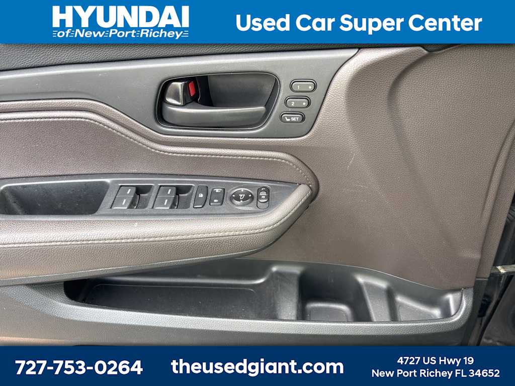 Thumbnail: 2019 Honda Odyssey - 11