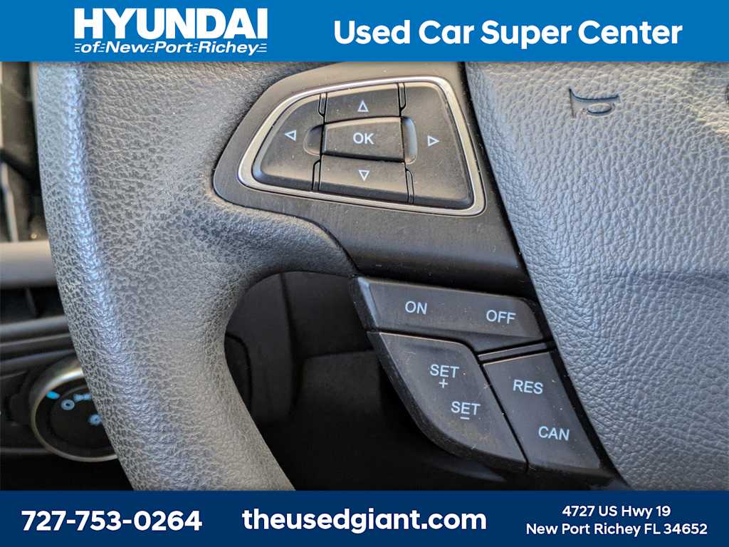 Thumbnail: 2016 Ford Focus - 23