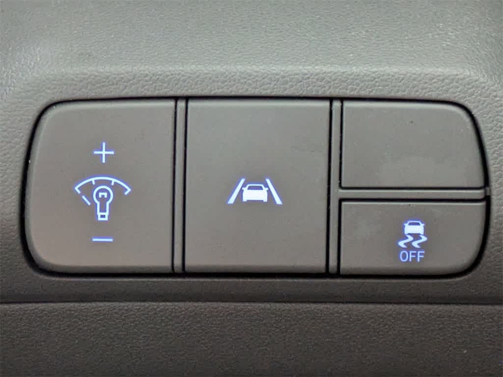 Thumbnail: 2023 Hyundai Elantra - 22