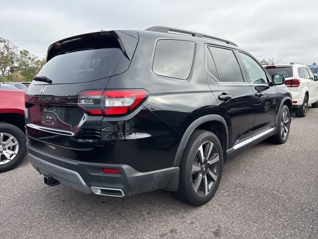 Thumbnail: 2023 Honda Pilot - 3