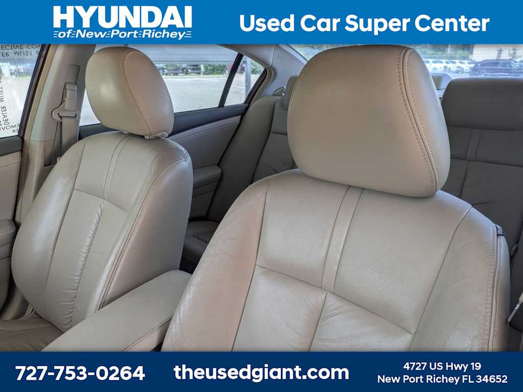 Thumbnail: 2010 Nissan Altima - 7