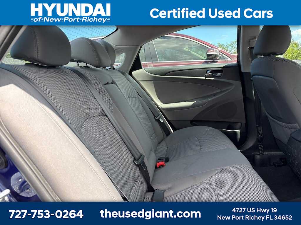 Thumbnail: 2012 Hyundai Sonata - 8