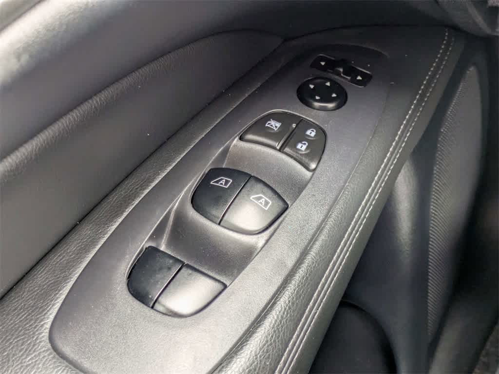 Thumbnail: 2018 Nissan Pathfinder - 30