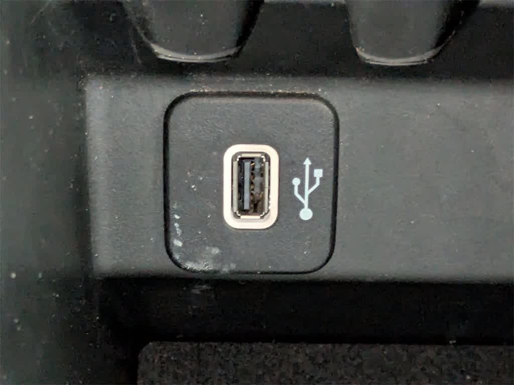 Thumbnail: 2016 Jeep Cherokee - 28