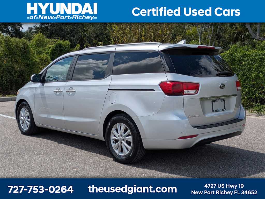 Thumbnail: 2017 Kia Sedona - 3