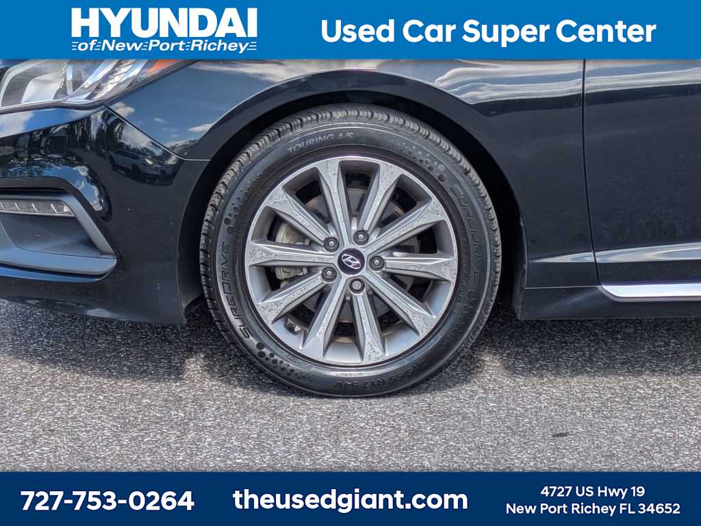 Thumbnail: 2017 Hyundai Sonata - 10