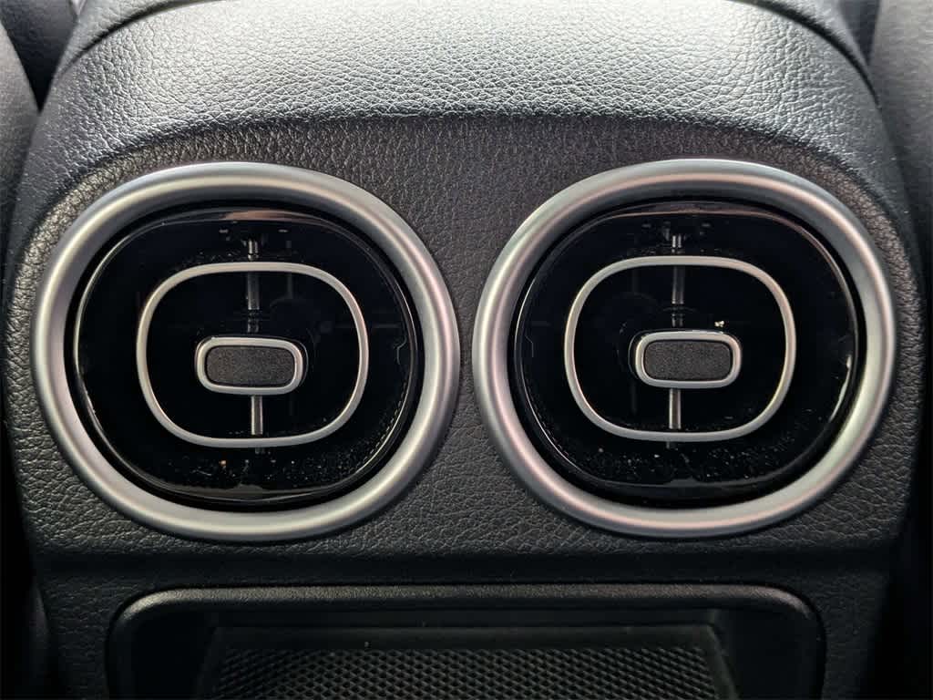 Thumbnail: 2022 Mercedes-Benz C-Class - 14