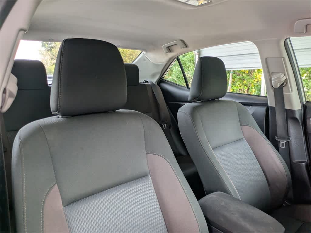 Thumbnail: 2017 Toyota Corolla - 6