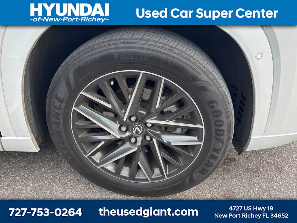 Thumbnail: 2024 Lexus TX - 6