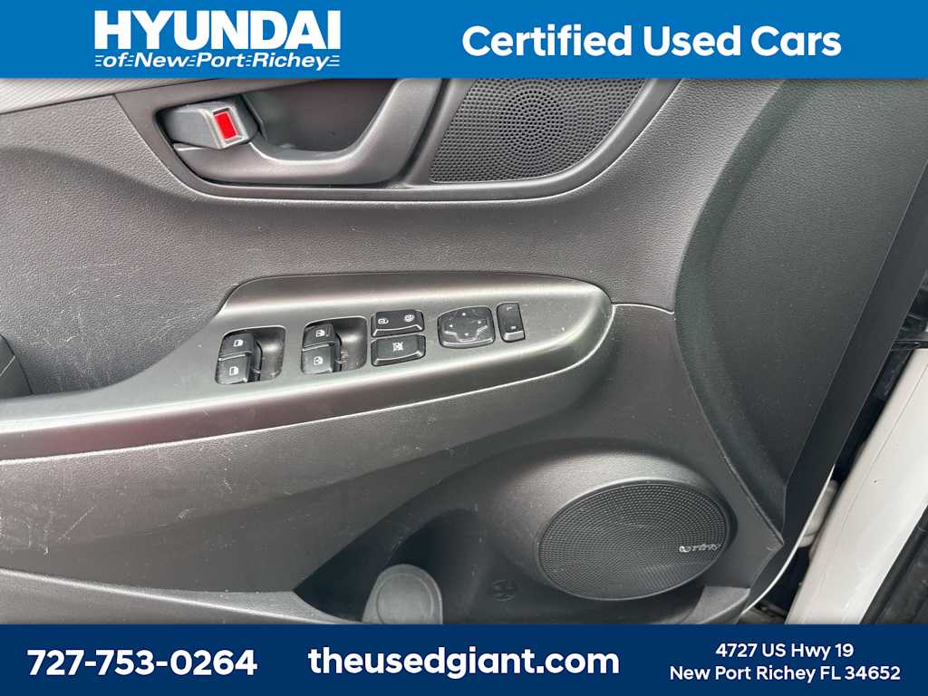 Thumbnail: 2020 Hyundai Kona - 10