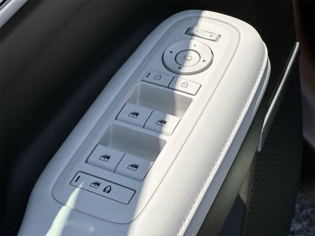 Thumbnail: 2025 Hyundai Santa Fe - 17