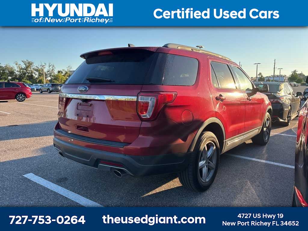 Thumbnail: 2018 Ford Explorer - 3