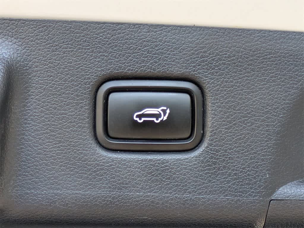 Thumbnail: 2022 Hyundai Palisade - 13