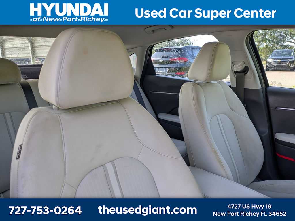 Thumbnail: 2023 Hyundai Sonata - 6