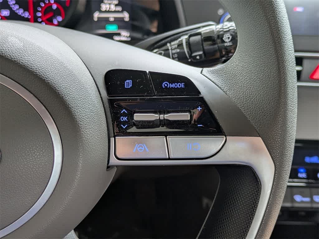 Thumbnail: 2023 Hyundai Elantra - 25