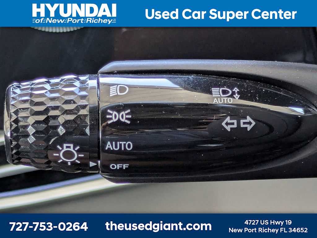 Thumbnail: 2025 Hyundai Elantra - 30