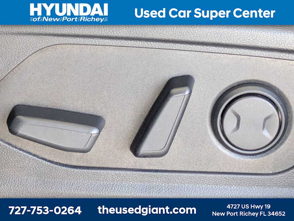 Thumbnail: 2023 Hyundai Santa Cruz - 23