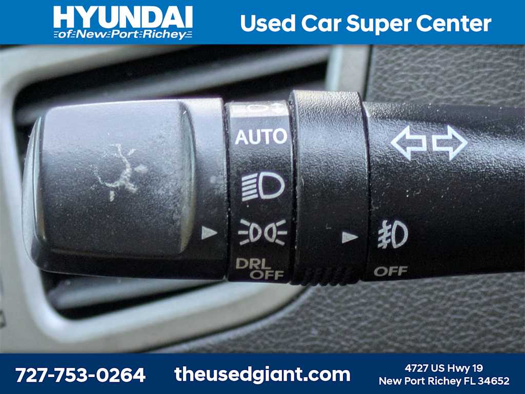 Thumbnail: 2015 Hyundai Elantra - 28