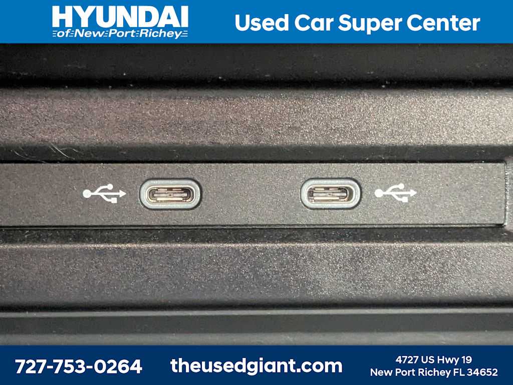 Thumbnail: 2022 Volkswagen Tiguan - 28