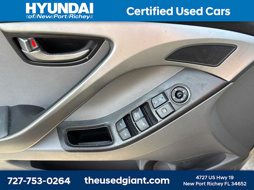 Thumbnail: 2015 Hyundai Elantra - 9