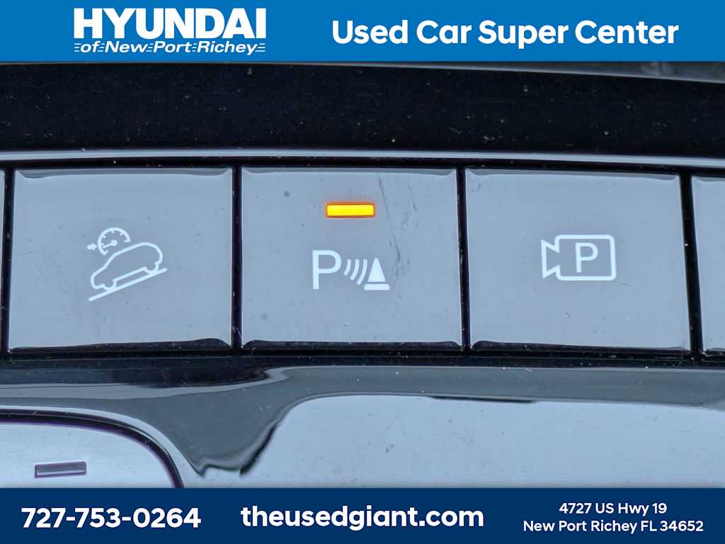 Thumbnail: 2023 Hyundai Tucson - 32