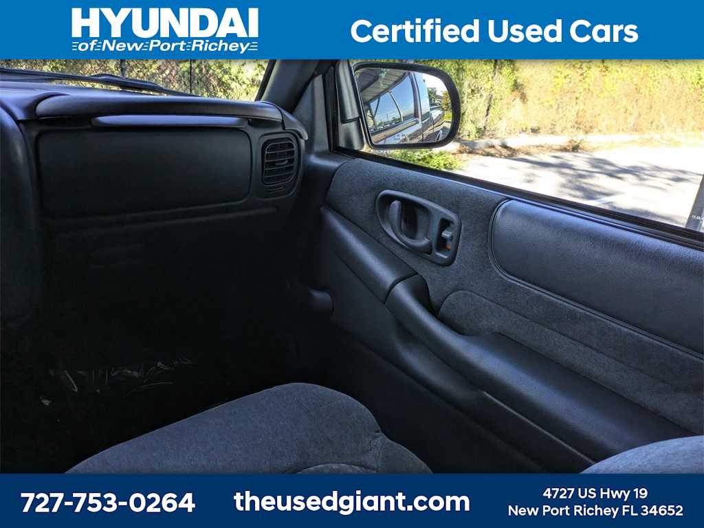 Thumbnail: 2002 Chevrolet S-10 - 18