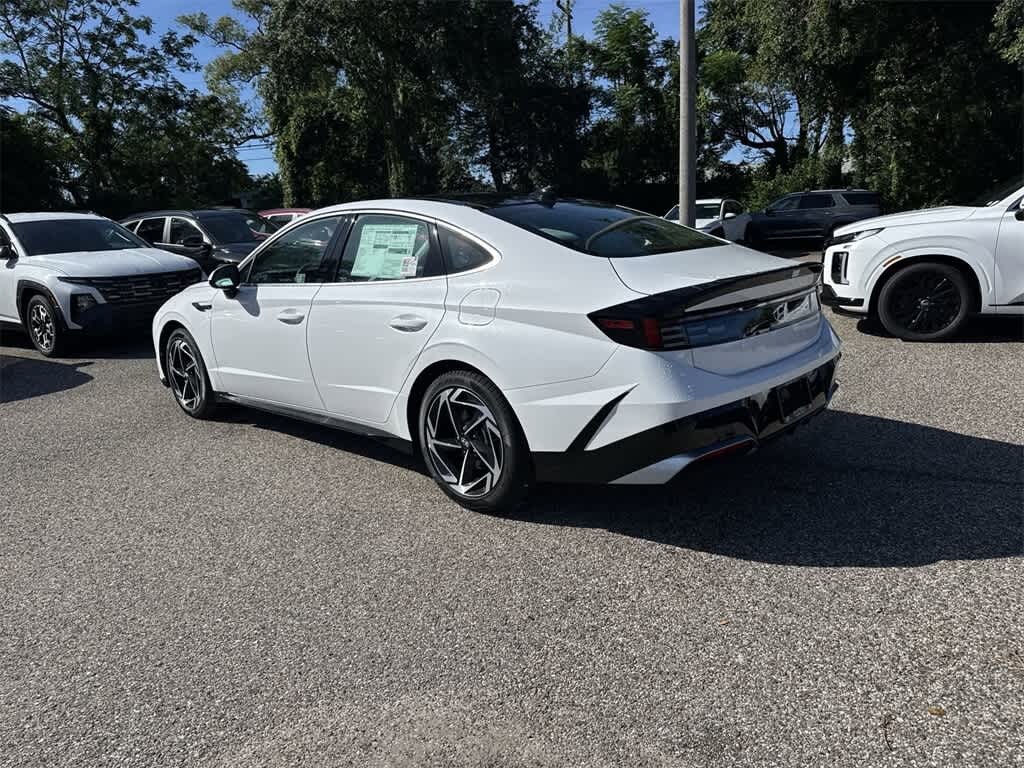 New 2025 Hyundai Sonata SEL Convenience Sedan