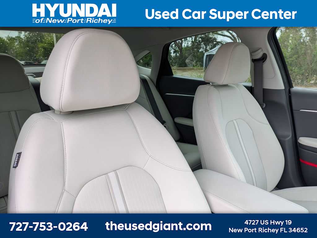 Thumbnail: 2023 Hyundai Sonata - 6