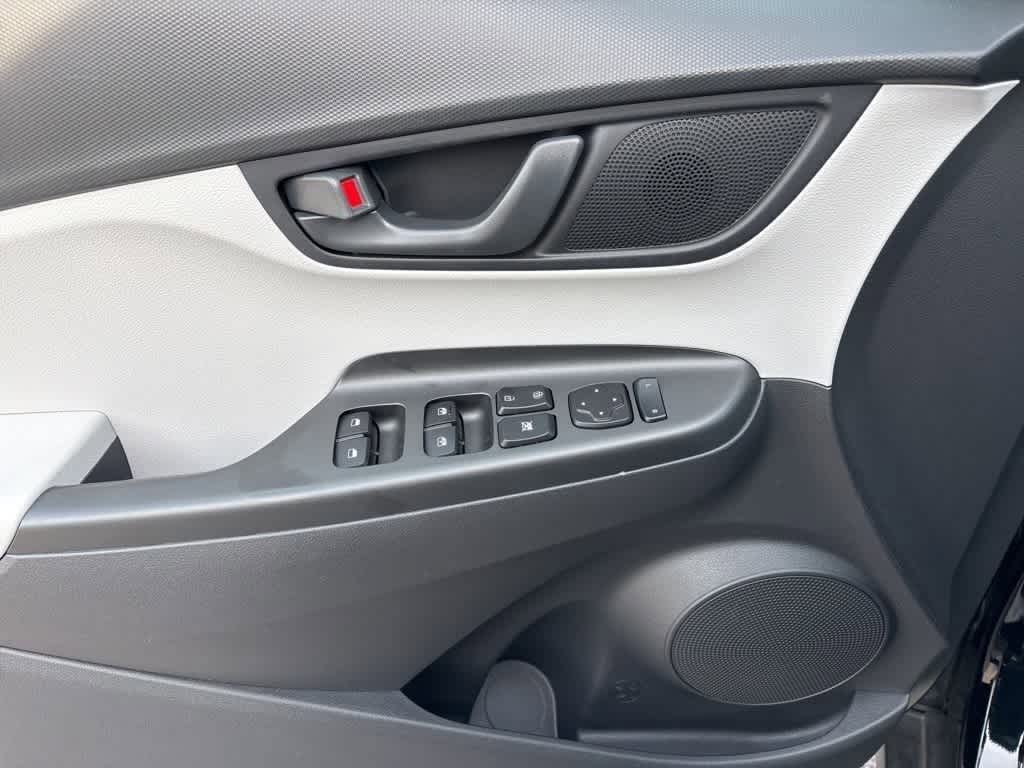 Thumbnail: 2023 Hyundai Kona - 9