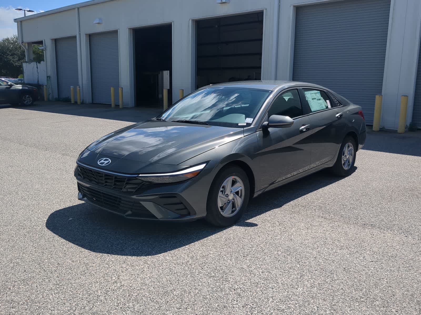 Thumbnail: 2025 Hyundai Elantra - 1