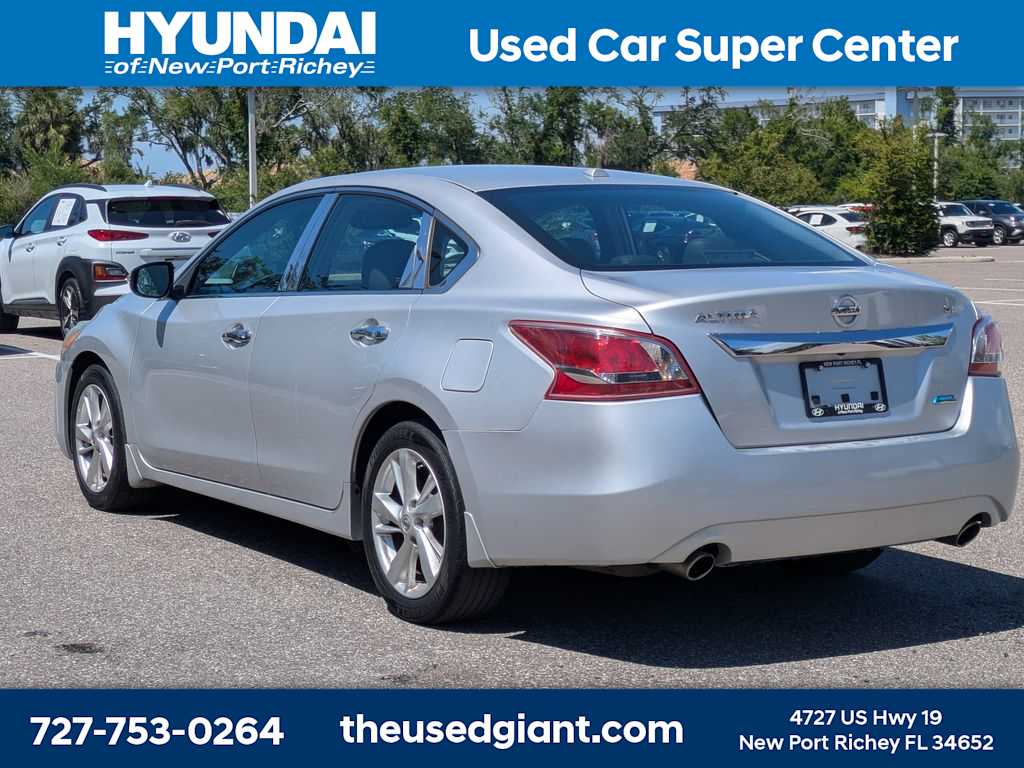 Thumbnail: 2013 Nissan Altima - 3