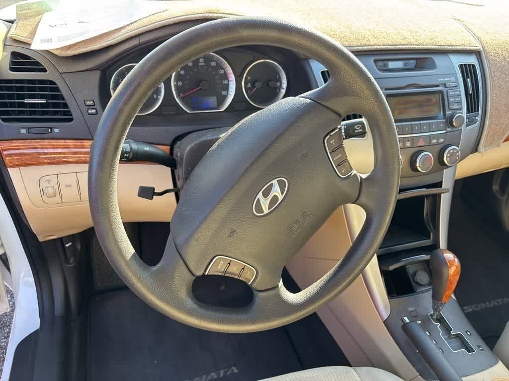 Thumbnail: 2009 Hyundai Sonata - 10