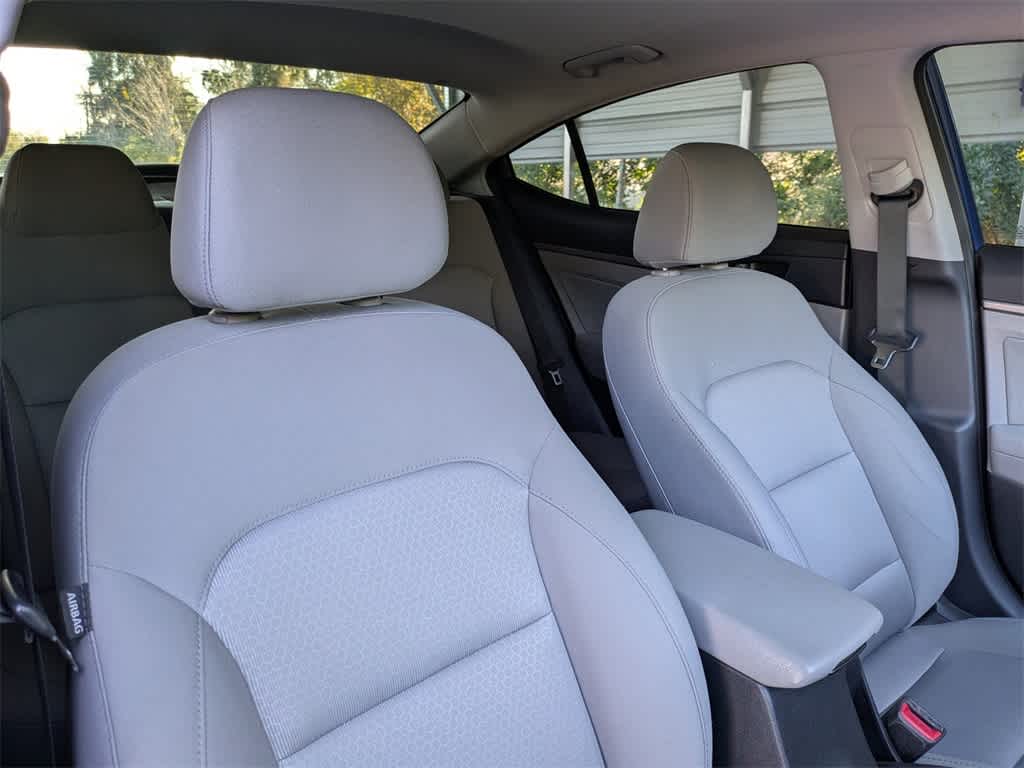 Thumbnail: 2018 Hyundai Elantra - 6