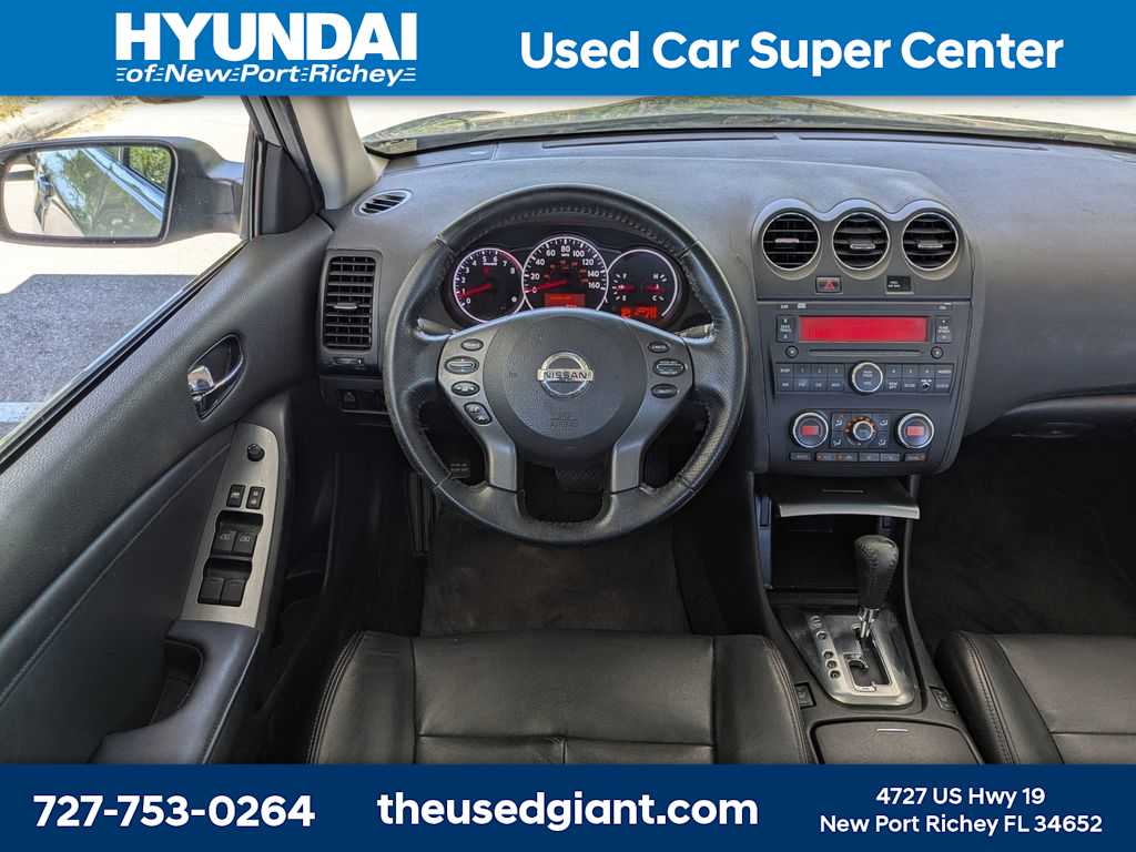 Thumbnail: 2012 Nissan Altima - 17
