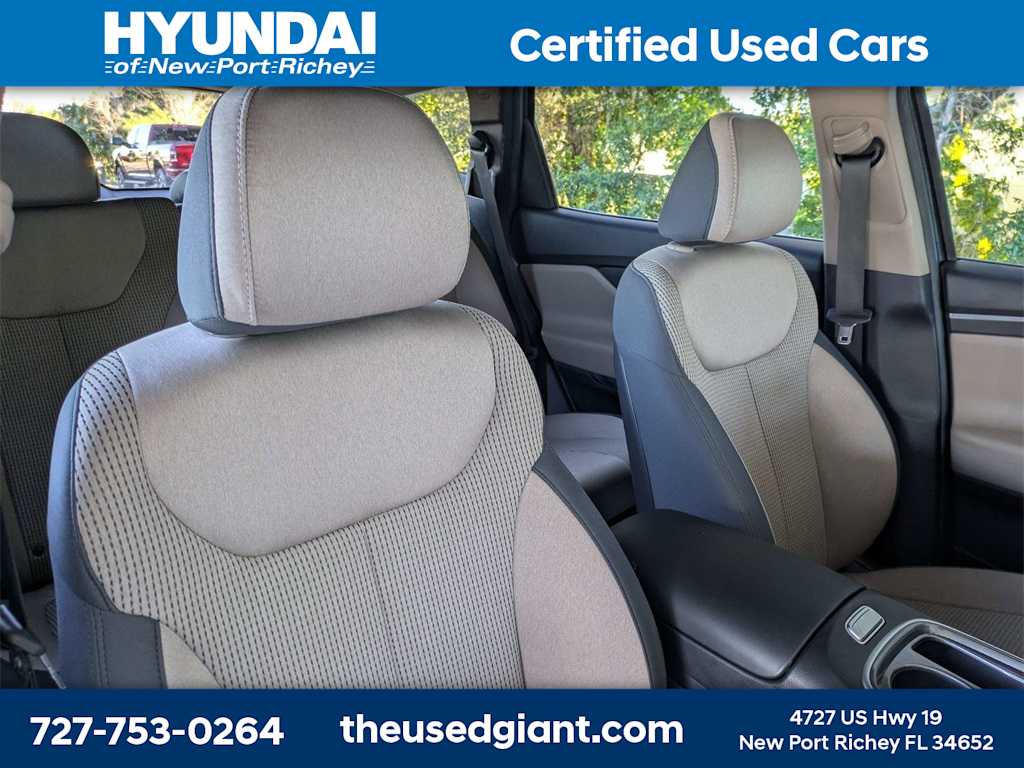 Thumbnail: 2023 Hyundai Santa Fe - 6