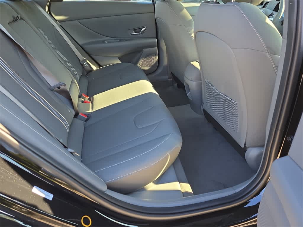 Thumbnail: 2026 Hyundai Elantra - 22