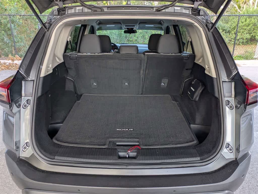 Thumbnail: 2021 Nissan Rogue - 12