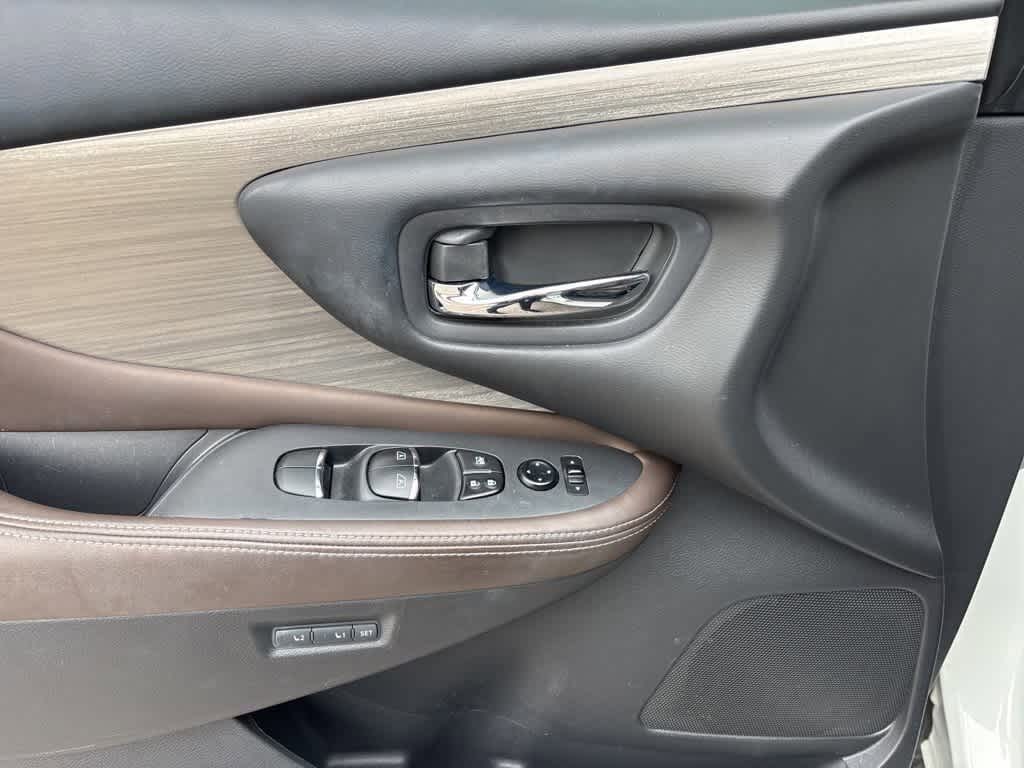 Thumbnail: 2016 Nissan Murano - 10