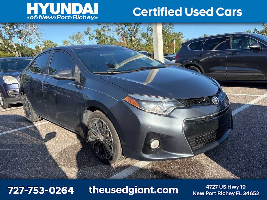 Thumbnail: 2015 Toyota Corolla - 4