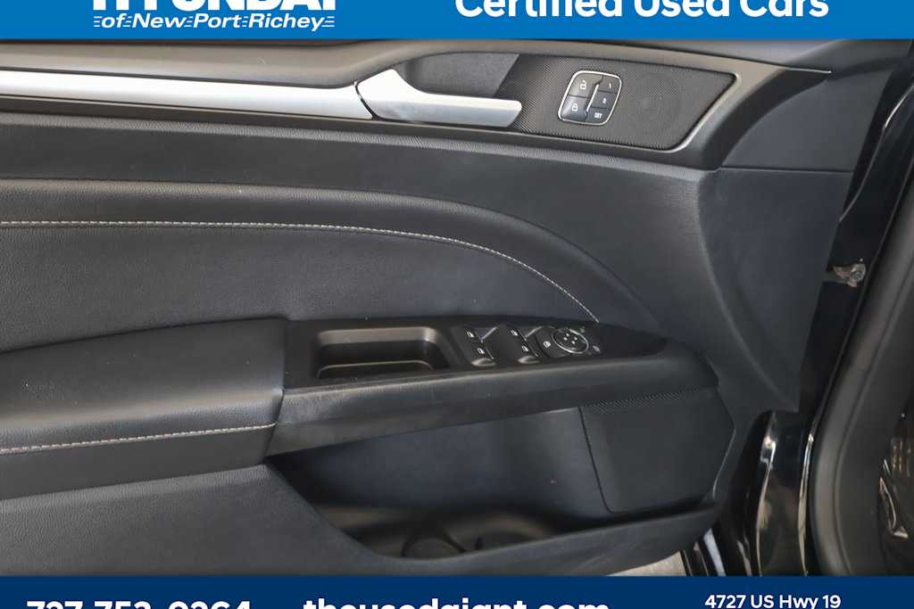 2017 Ford Fusion  18