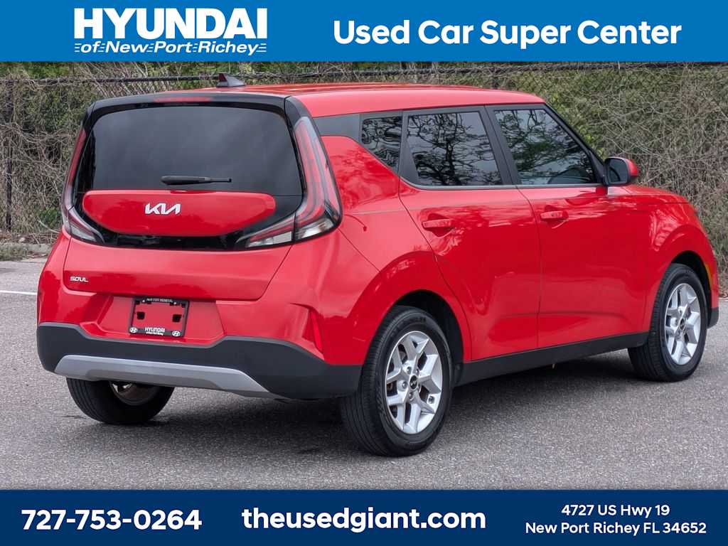 Thumbnail: 2023 Kia Soul - 5