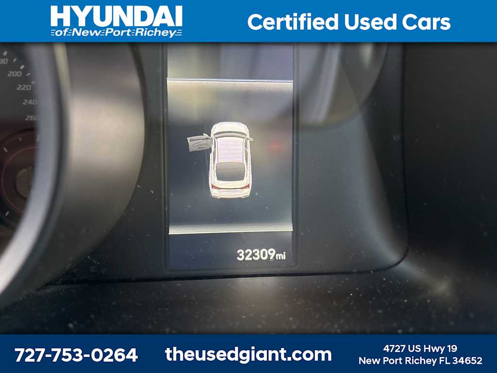 Thumbnail: 2023 Hyundai Elantra - 11