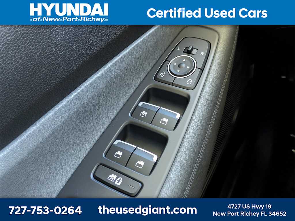 Thumbnail: 2023 Hyundai Santa Fe - 31