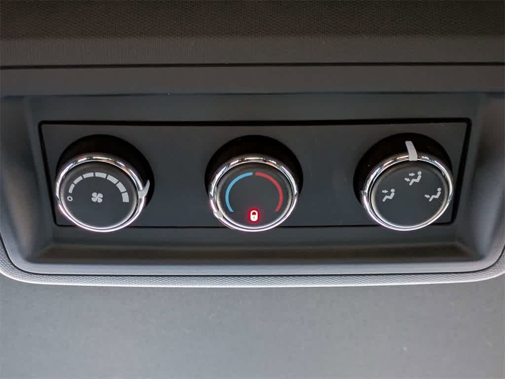 Thumbnail: 2015 Dodge Grand Caravan - 19